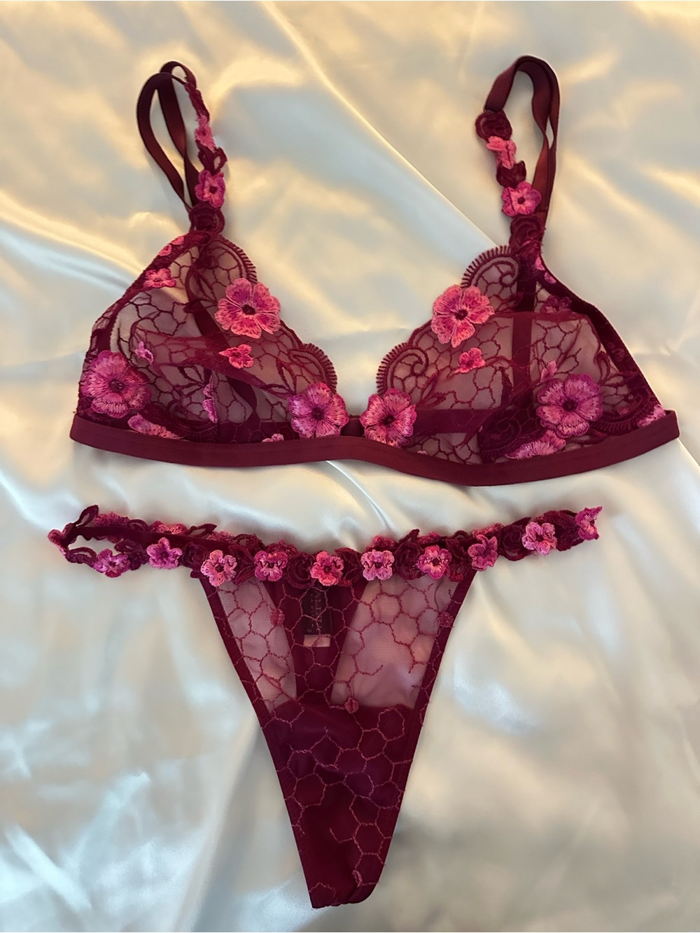 La Perla Sheer Floral Lace Bralette & Thong Set - Burgundy with Pink Appliqué